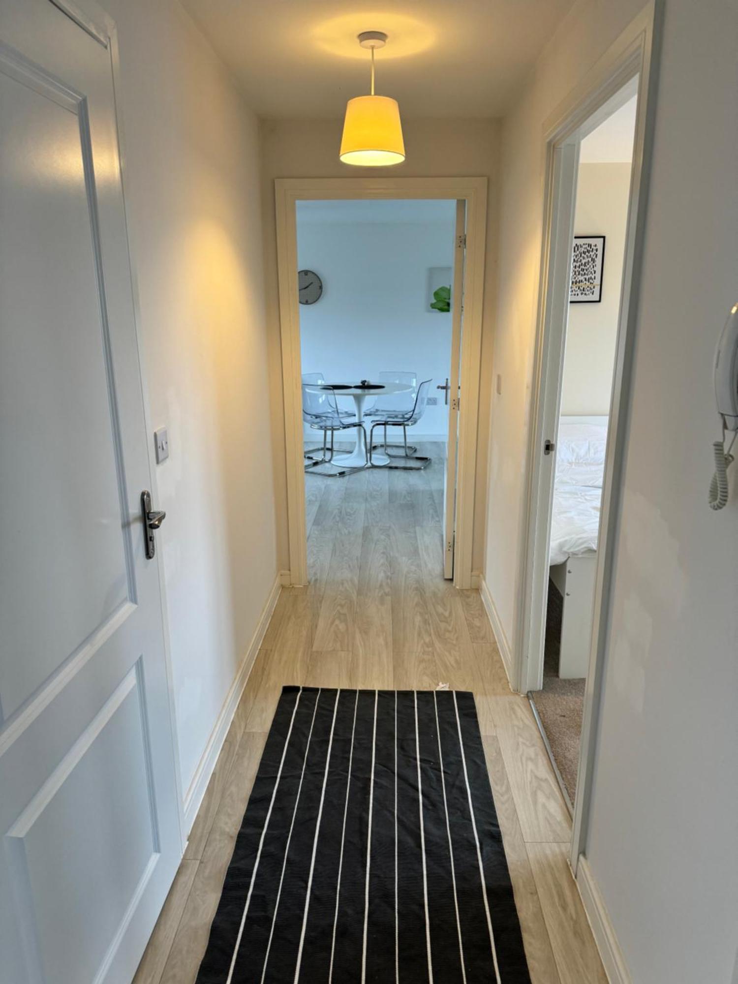 Modern 2-Bedroom Apartment Bristol Exterior photo
