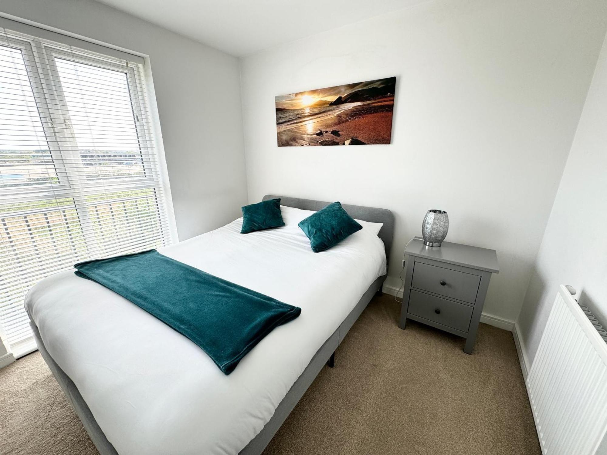 Modern 2-Bedroom Apartment Bristol Exterior photo